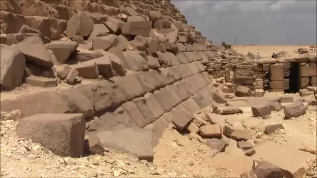 Were The Great Pyramids of Egypt Destroyed By An Ancient Cataclysm