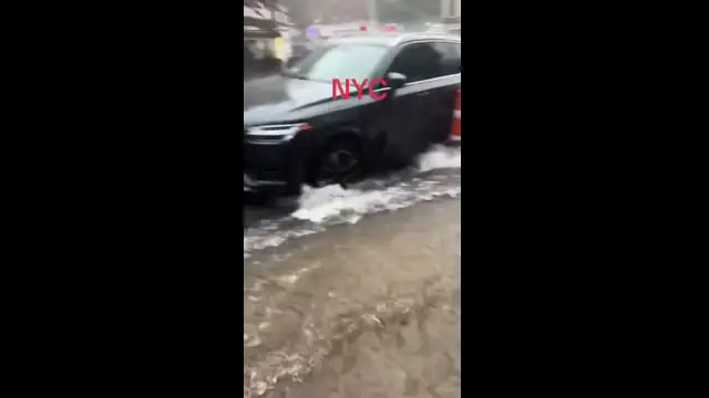 Flash flood chaos in New York