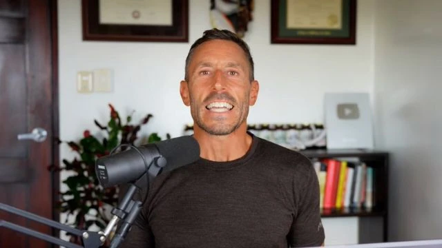 Paul Saladino, MD - Here is why I quit the carnivore diet…  In 2018 I began a carnivore diet (meat, organs, salt, eggs) curious if this would help my long-standing autoimmune issues - e...