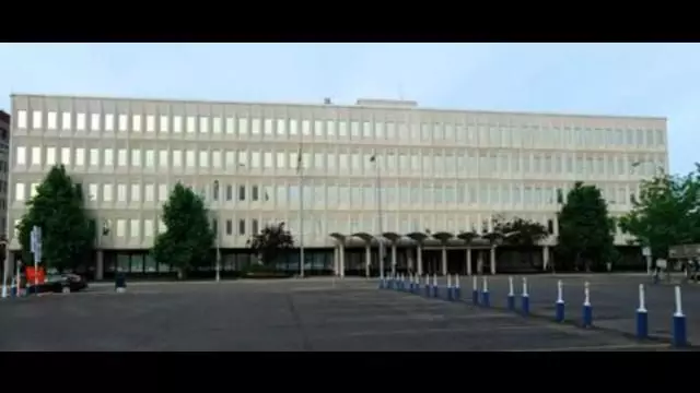 Washington D.C. is empty. Federal Office Buildings Vacant - Has the USA fallen?