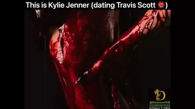 Kylie Jenner is twisted!