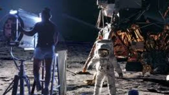 JIM CARREY BLOWS THE LID OFF THE FAKE MOON LANDING IN OLD INTERVI