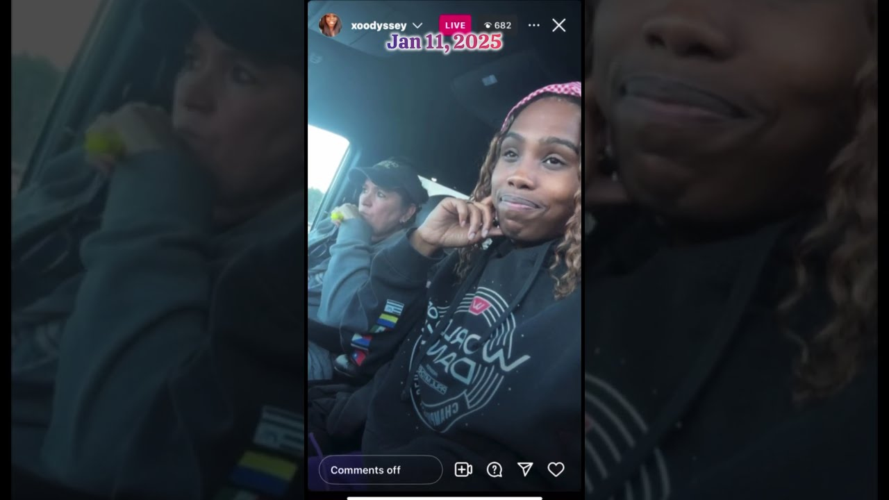 Ally Carter | Let Us Clear Up This Timeline Issue For You?. [854p]